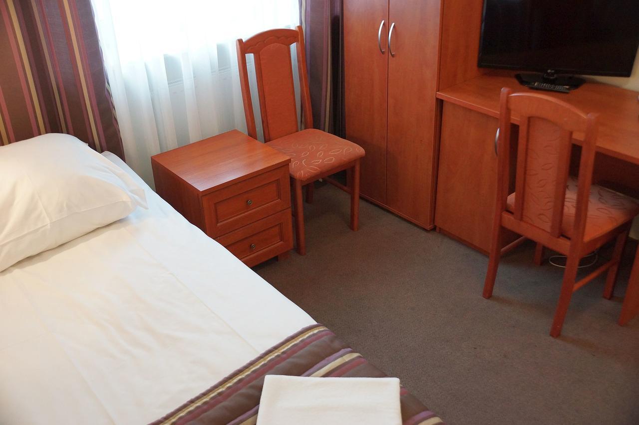 Hotel Bosir Білосток Екстер'єр фото