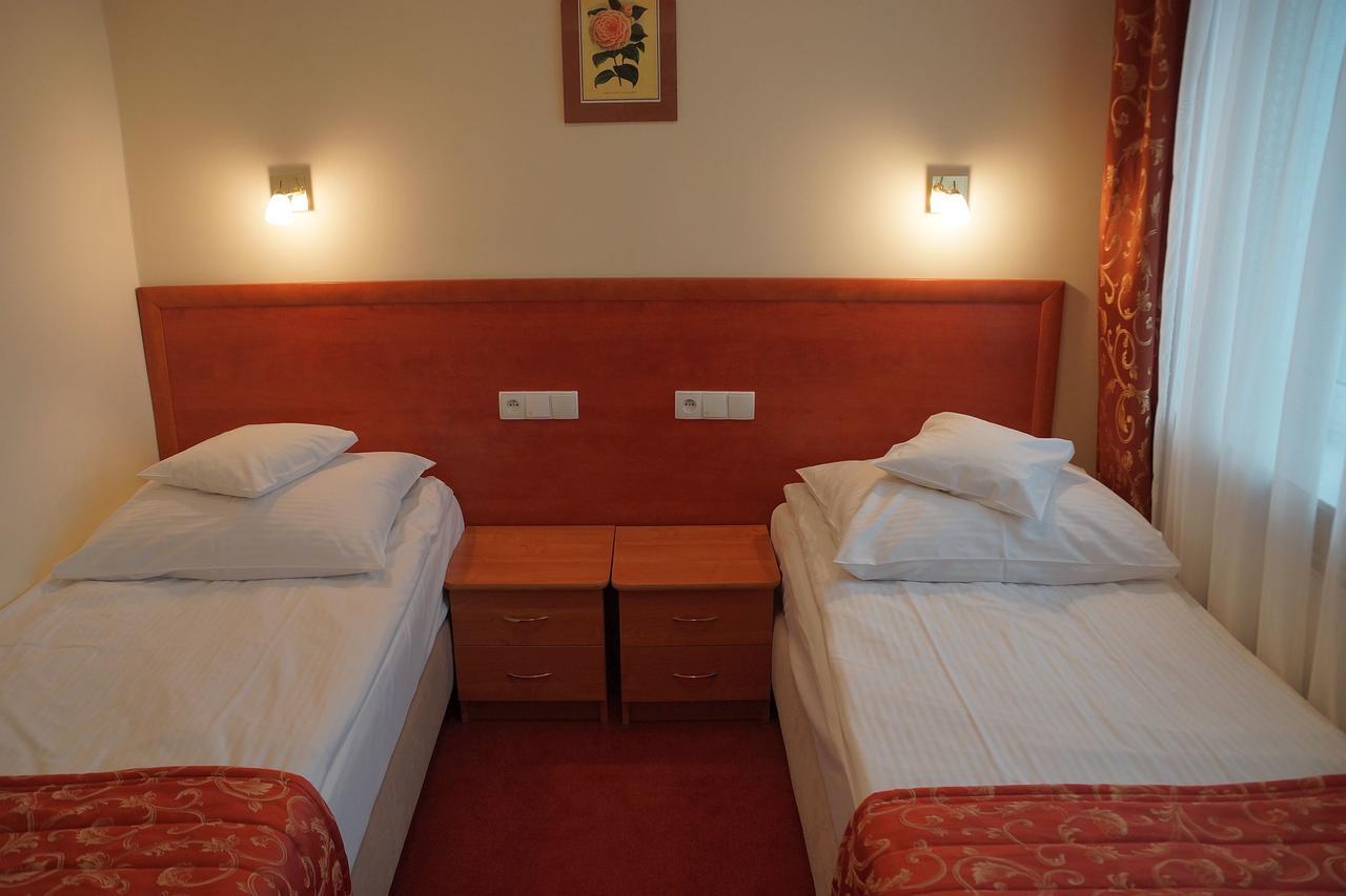 Hotel Bosir Білосток Екстер'єр фото
