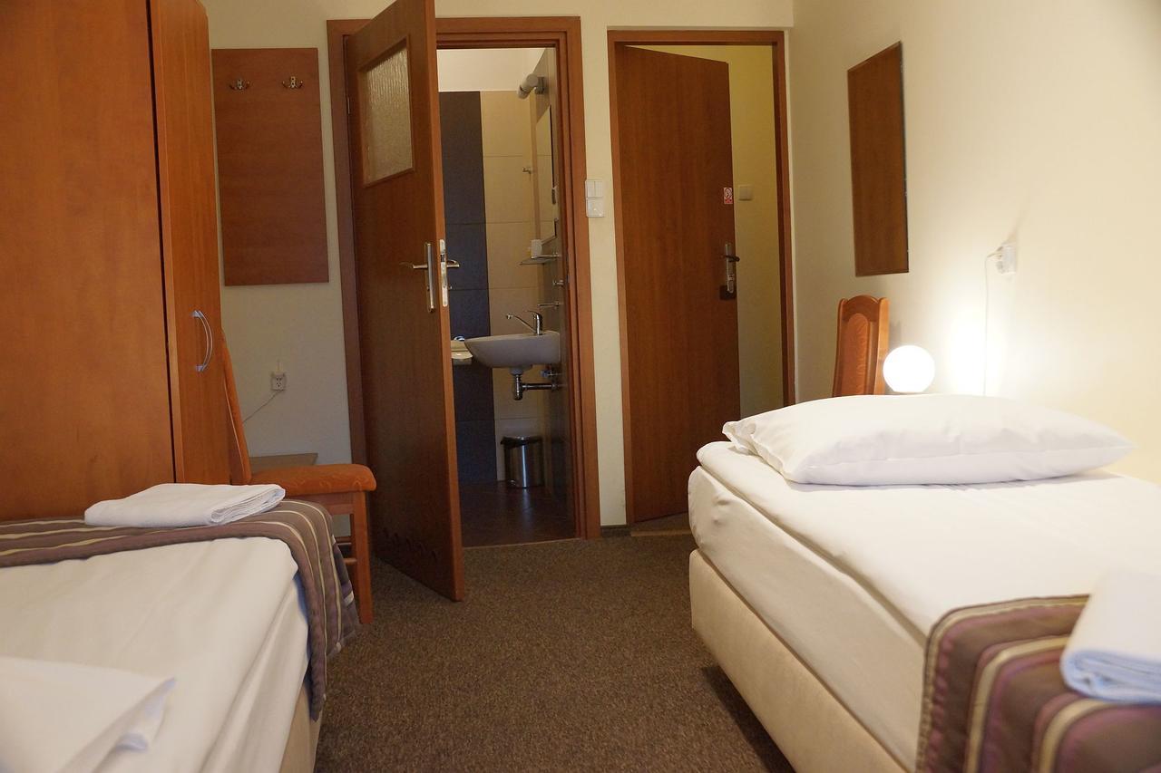 Hotel Bosir Білосток Екстер'єр фото