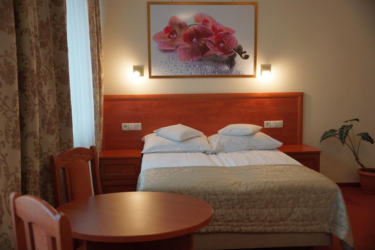 Hotel Bosir Білосток Екстер'єр фото