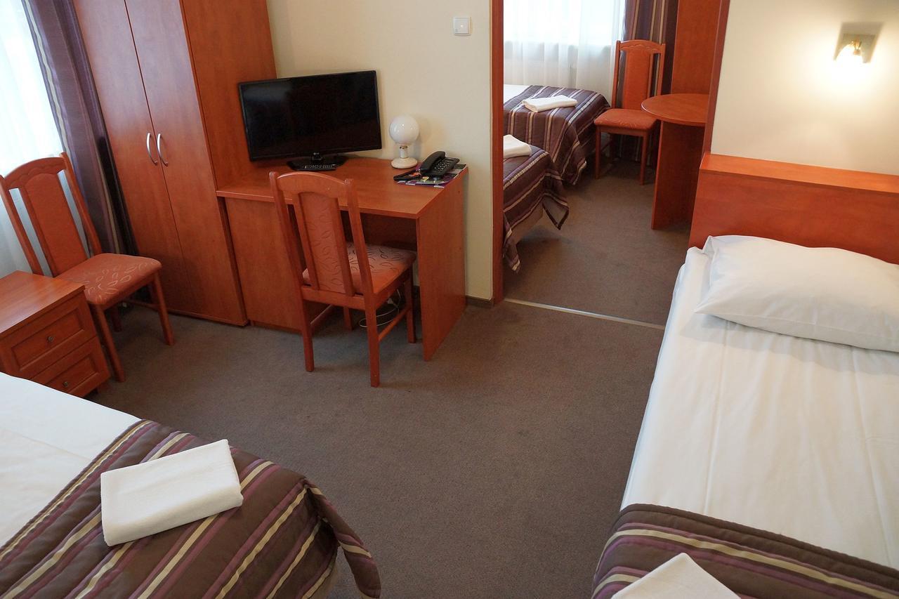 Hotel Bosir Білосток Екстер'єр фото